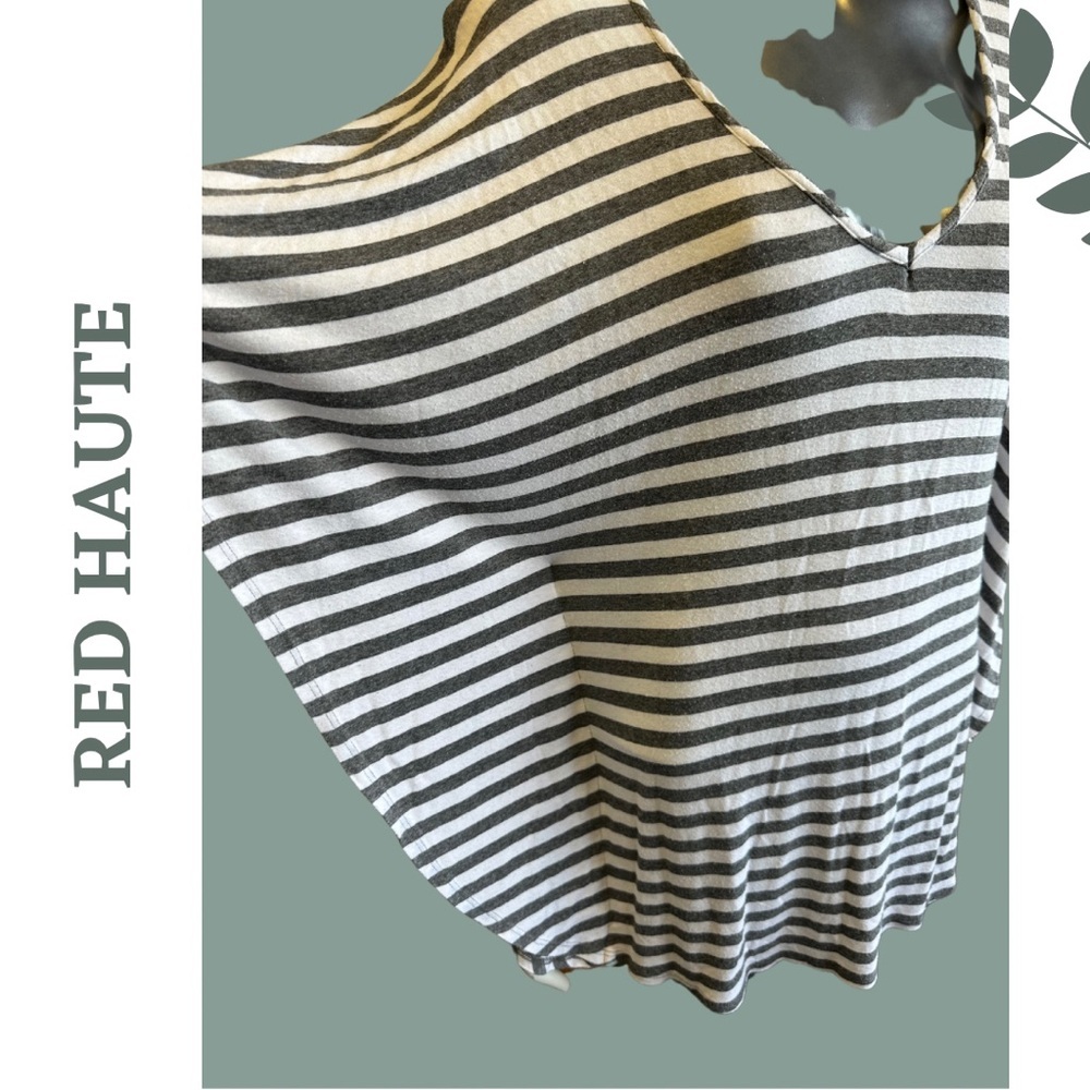 Red Haute Stripe Grey White Knit Top Batwing Sleeves V Neck Size Medium - Picture 5 of 6